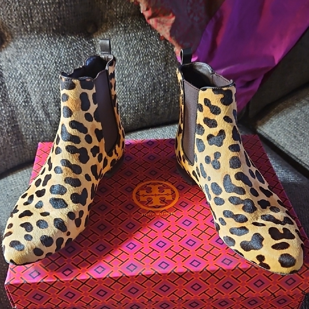 Tory Burch Leopard Print Ankle Boots - Picture 2 of 15